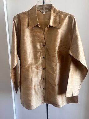 New TravelSmith Womens Shirt Jacket Blazer 100% Silk Travel Career Beige Gold XL